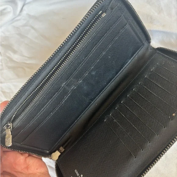 Louis Vuitton Black and Gray Monogram Zipper Wallet - Picture 3 of 9